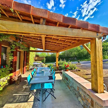 La Maison Des Bois Hébergement de vacances Compeyre