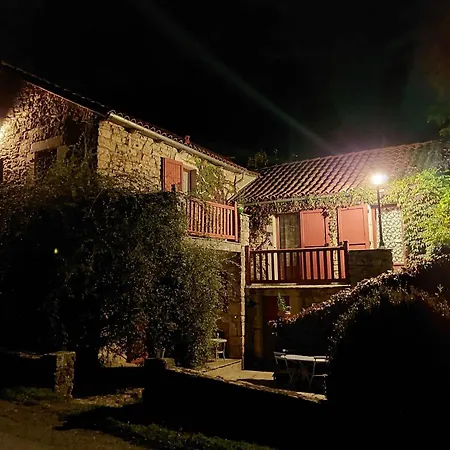 La Maison Des Bois Сasa de vacaciones *