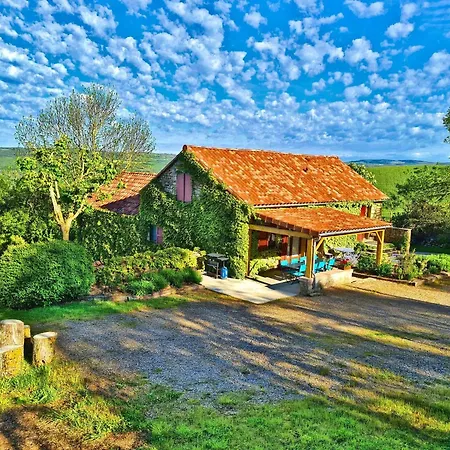 Сasa de vacaciones La Maison Des Bois *